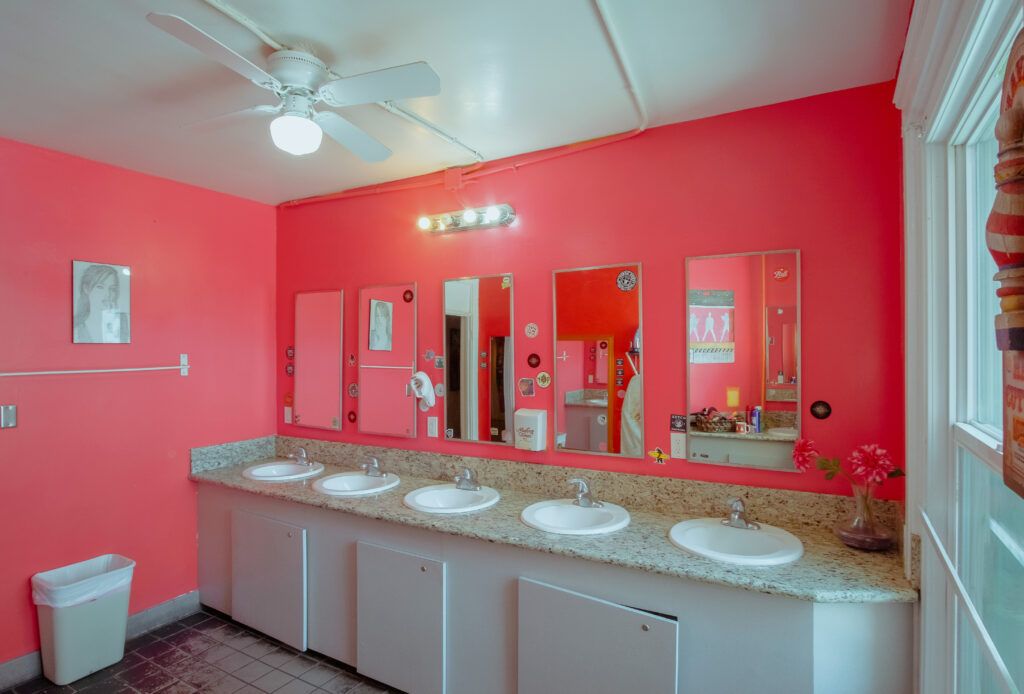 Sink room at Lucky D's Hostel